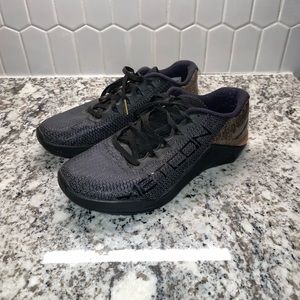 Nike - Metcon 5 - Size 8